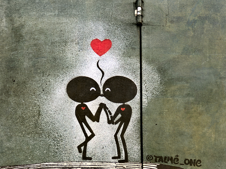Alien Lovers